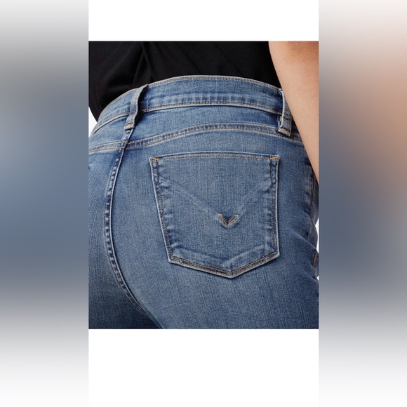 Hudson Jeans Barbara High Waist, straight leg ankle jeans in Omega wash - Picture 4 of 16